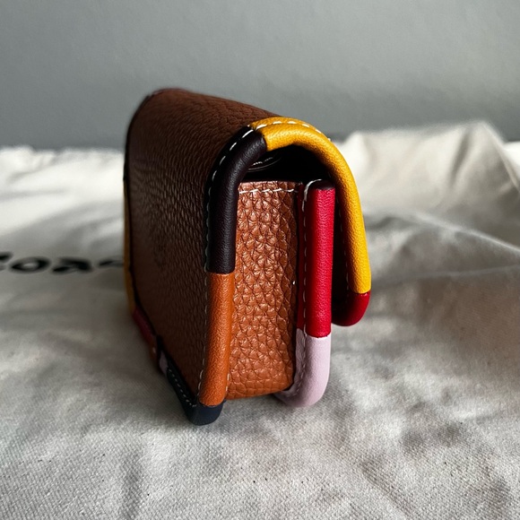 Coach Coachtopia Wavy Wallet With Crossbody Strap and Upcrafted Scrap Binding - Picture 4 of 10